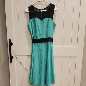 Chic Teal and Black Lace Midi Dress